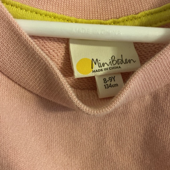 Mini Boden pink dress w appliqué rainbow stripes. Size 8-9 - Picture 2 of 8